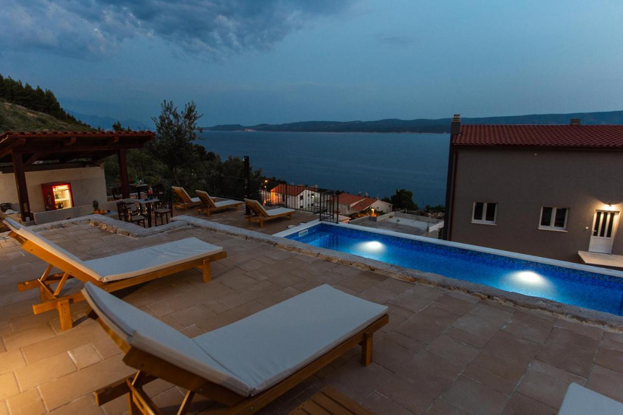 Exclusive Villa Almissa With Swimming Pool And Sea View Lokva Rogoznica Exteriör bild