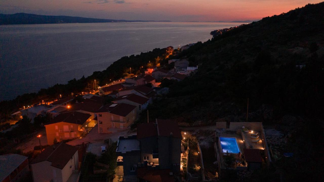 Exclusive Villa Almissa With Swimming Pool And Sea View Lokva Rogoznica Exteriör bild