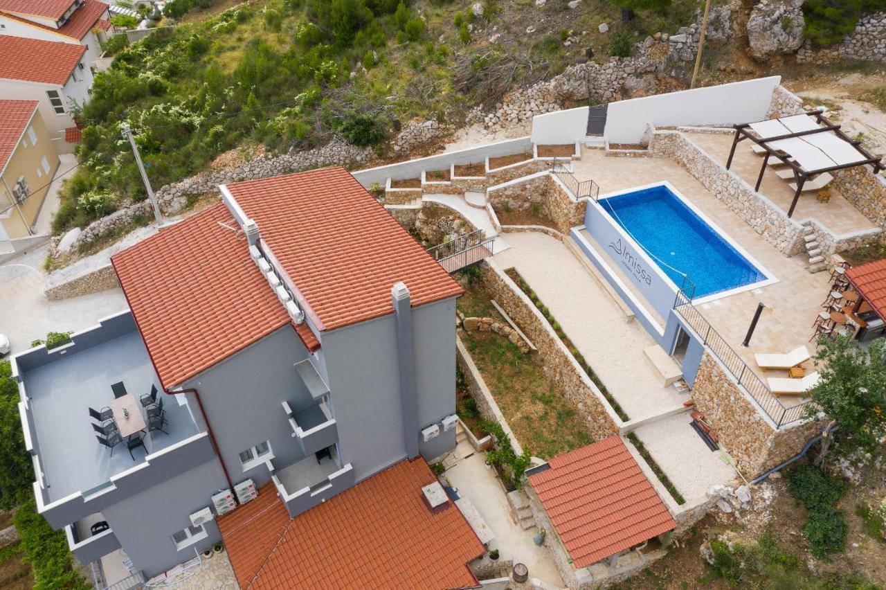 Exclusive Villa Almissa With Swimming Pool And Sea View Lokva Rogoznica Exteriör bild