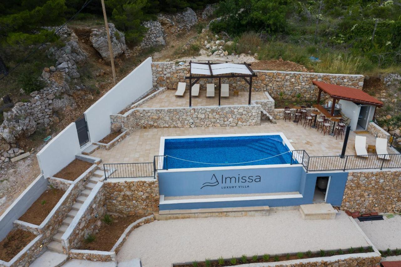 Exclusive Villa Almissa With Swimming Pool And Sea View Lokva Rogoznica Exteriör bild