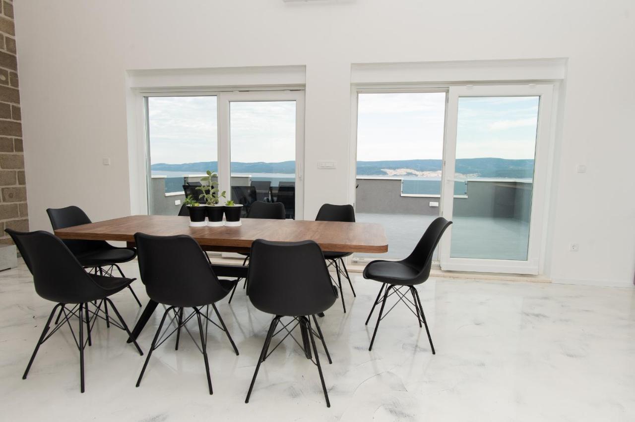 Exclusive Villa Almissa With Swimming Pool And Sea View Lokva Rogoznica Exteriör bild